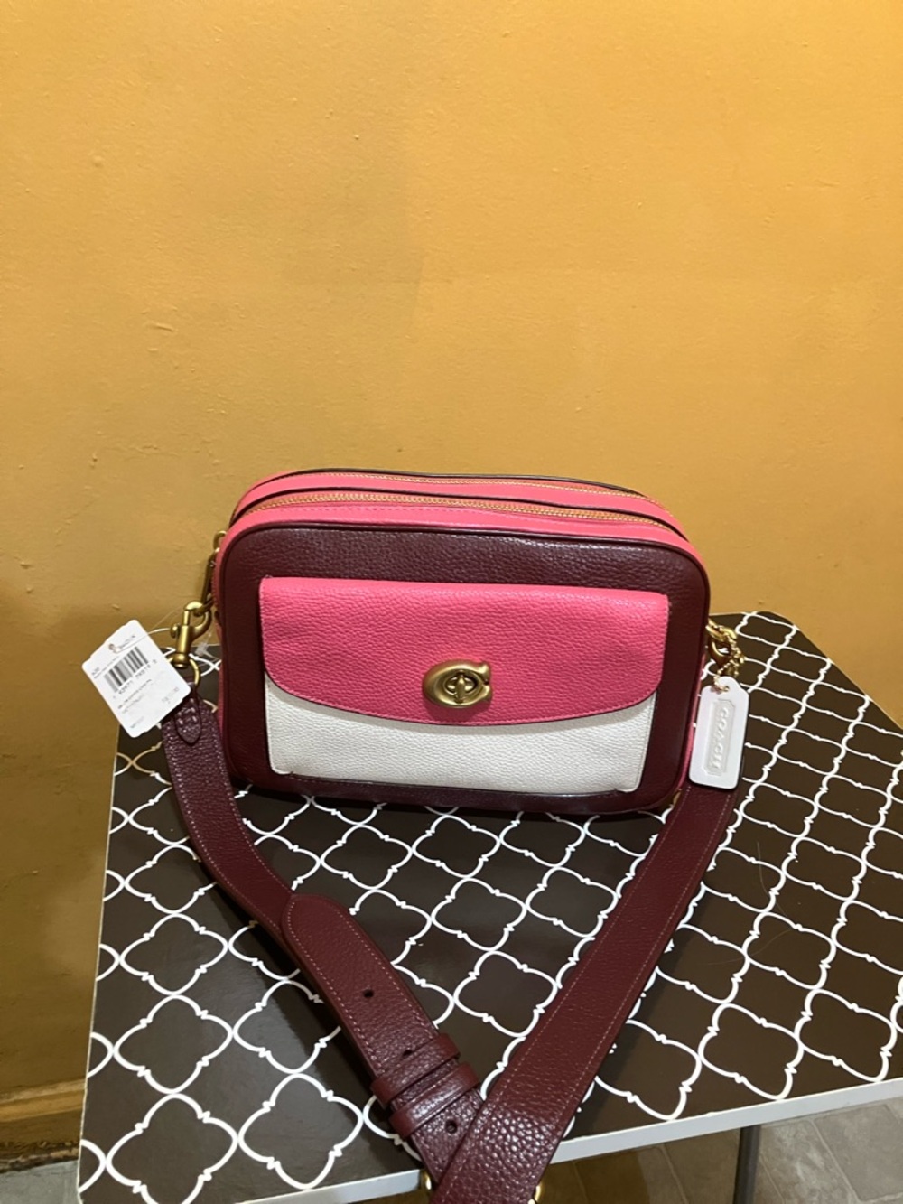 Coach Cassie color block pebble leather Camera baga - Picture 14 of 14